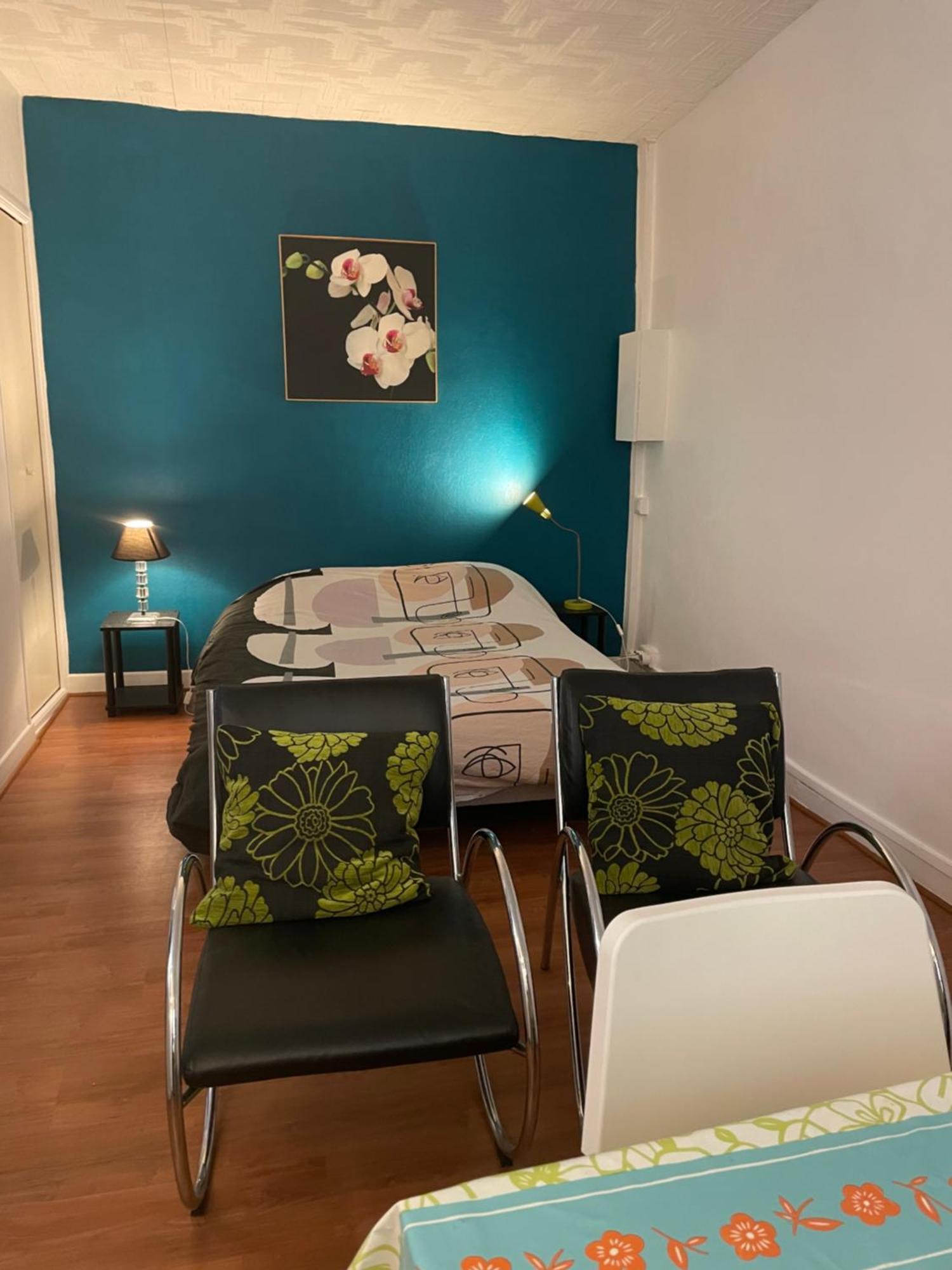 Studio N•4 En Plein Coeur De La Ville Thermal Bagnères-de-Bigorre Exterior foto